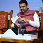 Pne_Dio-Photo_-CM-Devendra-fadnawis-and-DCM-Eknath-Shinde_-Annabhau-Sath-Sahityakhand-Prakashn-News_-dt.01.08-1